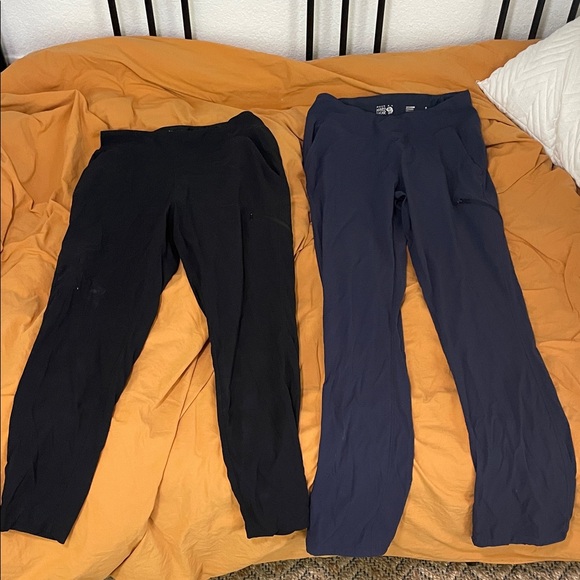 Mountain Hardwear Joggers/ Shorts - Picture 1 of 6
